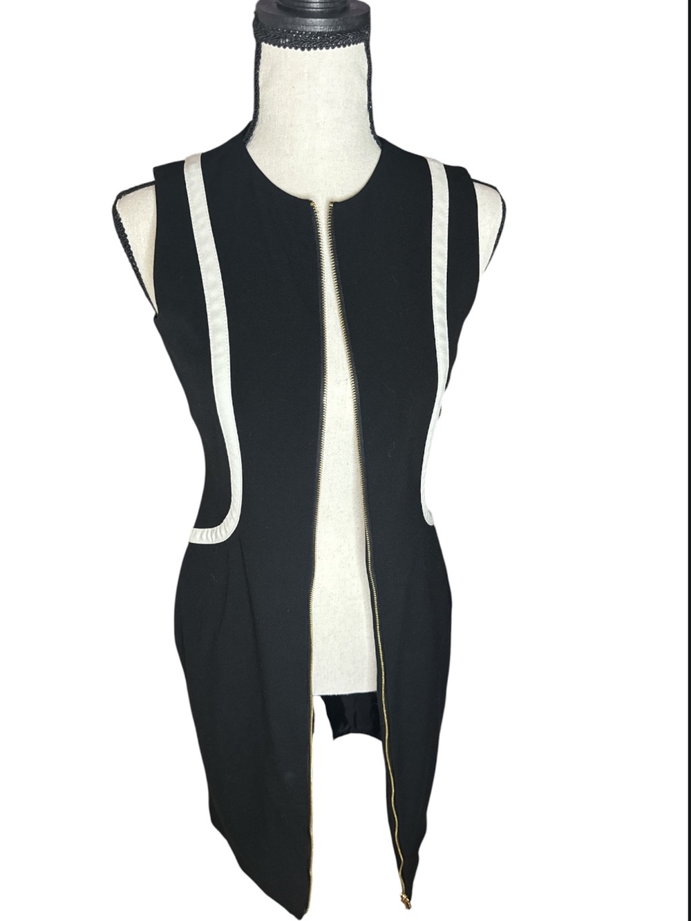 Calvin Klein Black White Zip Front Sheath Dress Gold Zipper 6/8 size - Picture 4 of 7